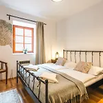 Guest house U Namesti - At The Town Square