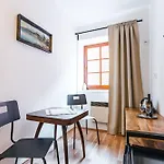 U Namesti - At The Town Square Konukevi 4*