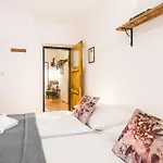 Konukevi U Namesti - At The Town Square 4*