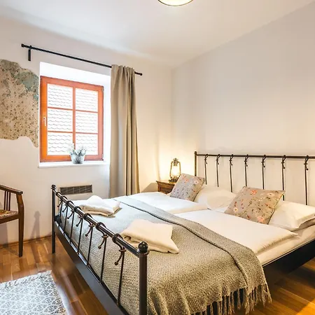 Pensjonat U Namesti - At The Town Square