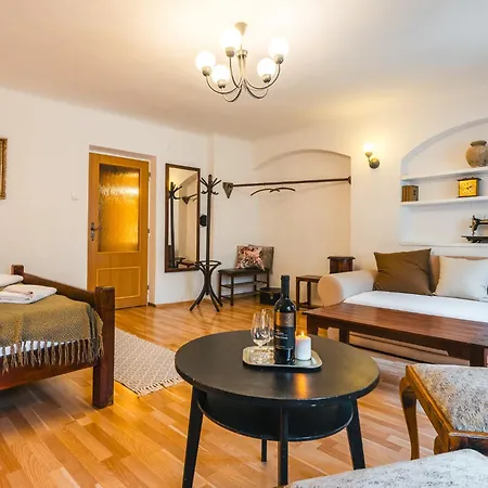 Pensjonat U Namesti - At The Town Square