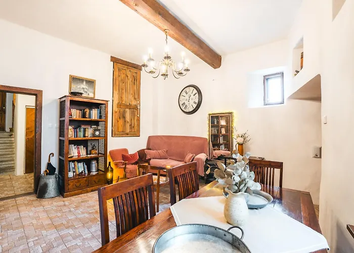 U Namesti - At The Town Square 게스트하우스