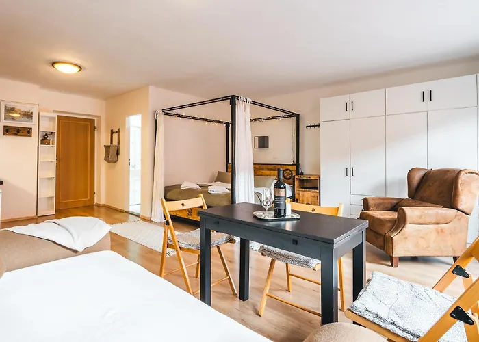 U Namesti - At The Town Square 4*