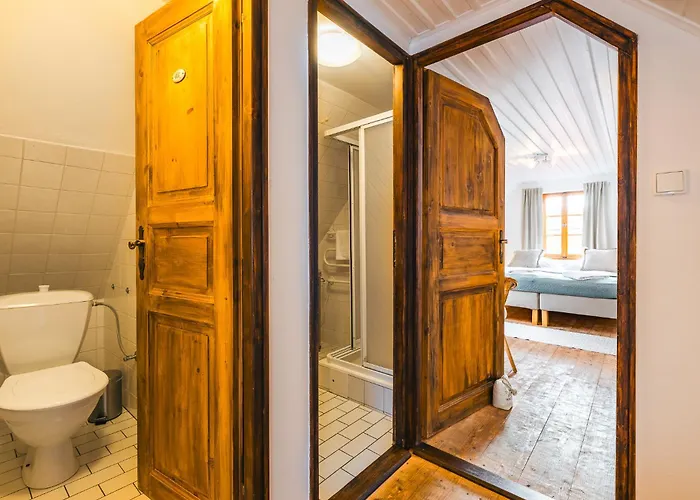 게스트하우스 U Namesti - At The Town Square 4*