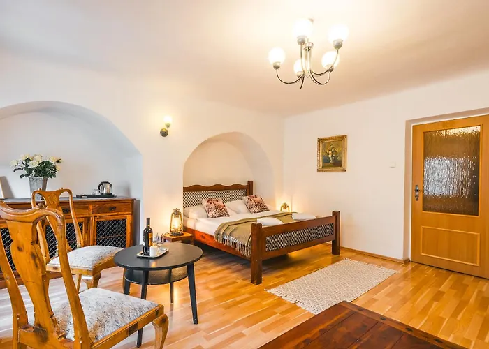 U Namesti - At The Town Square 게스트하우스