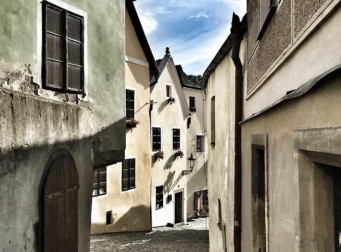 U Namesti - At The Town Square 4*